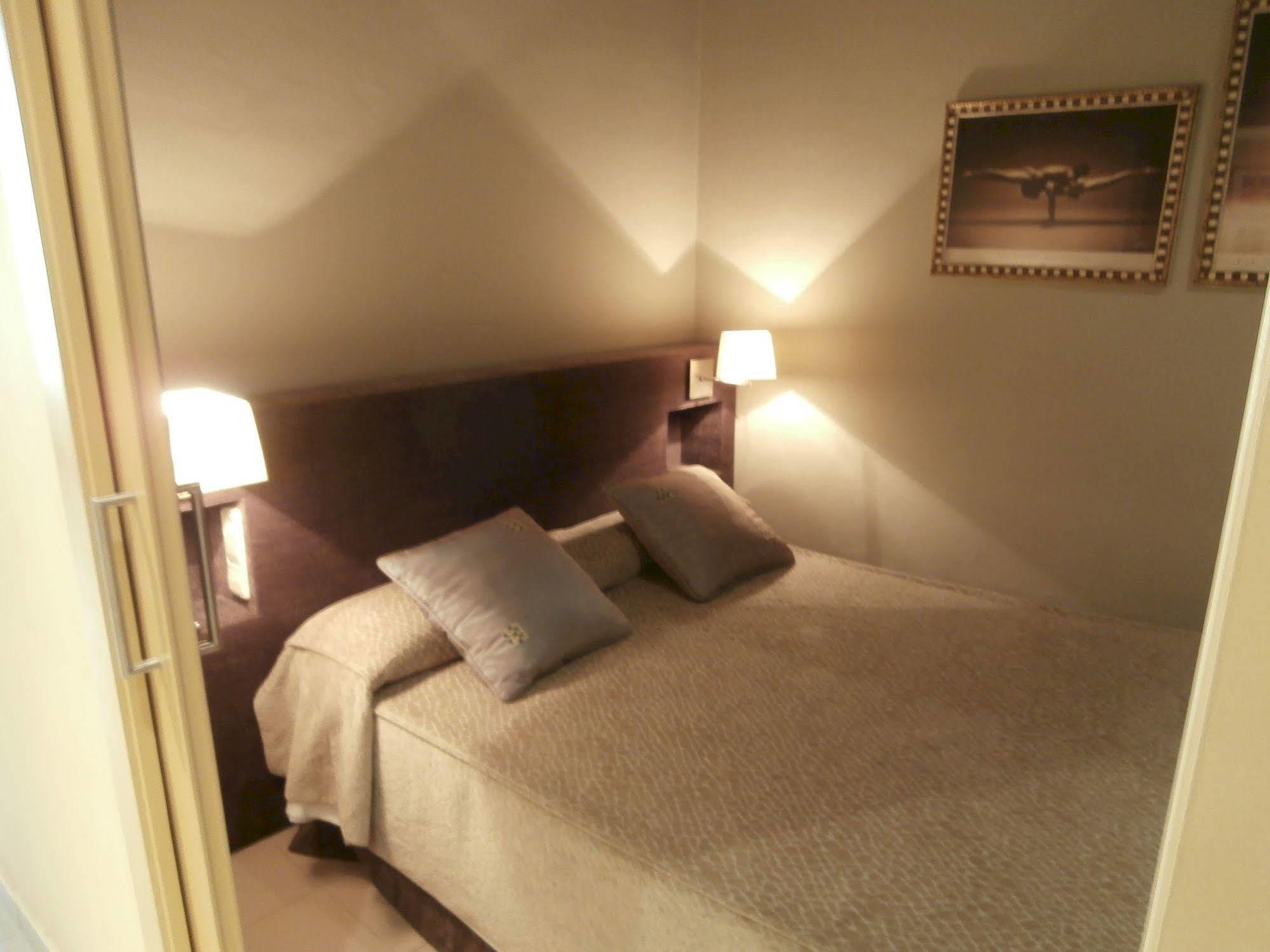 Sant Jordi Girona 97 Apartament *