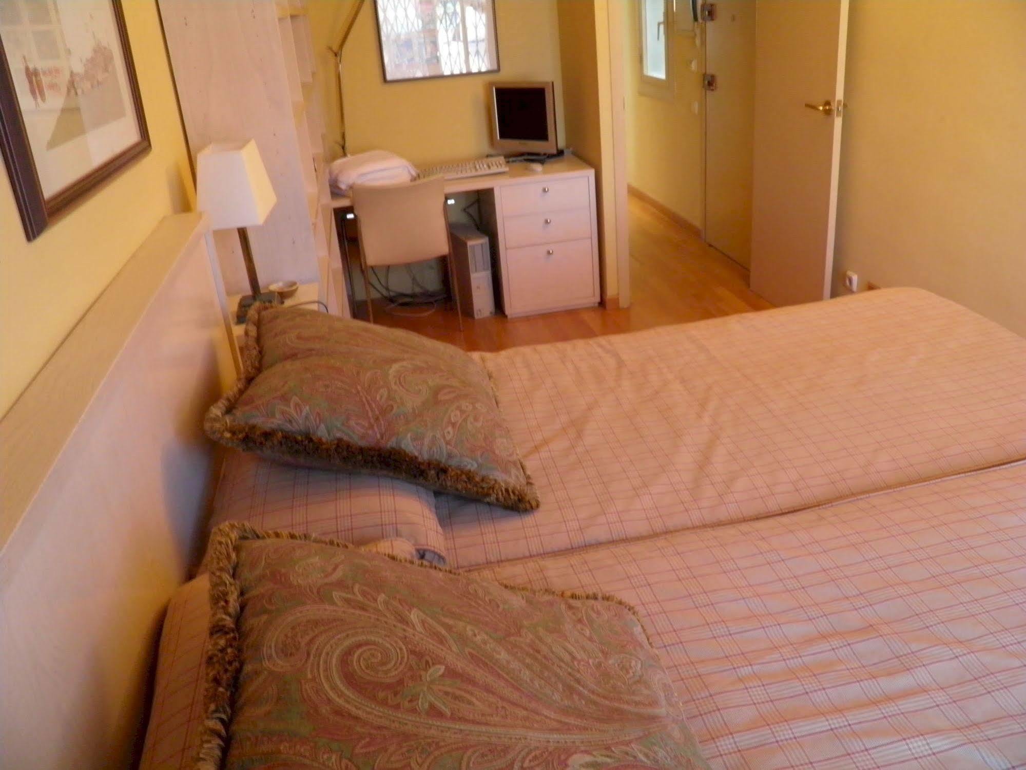 Sant Jordi Girona 97 Apartament