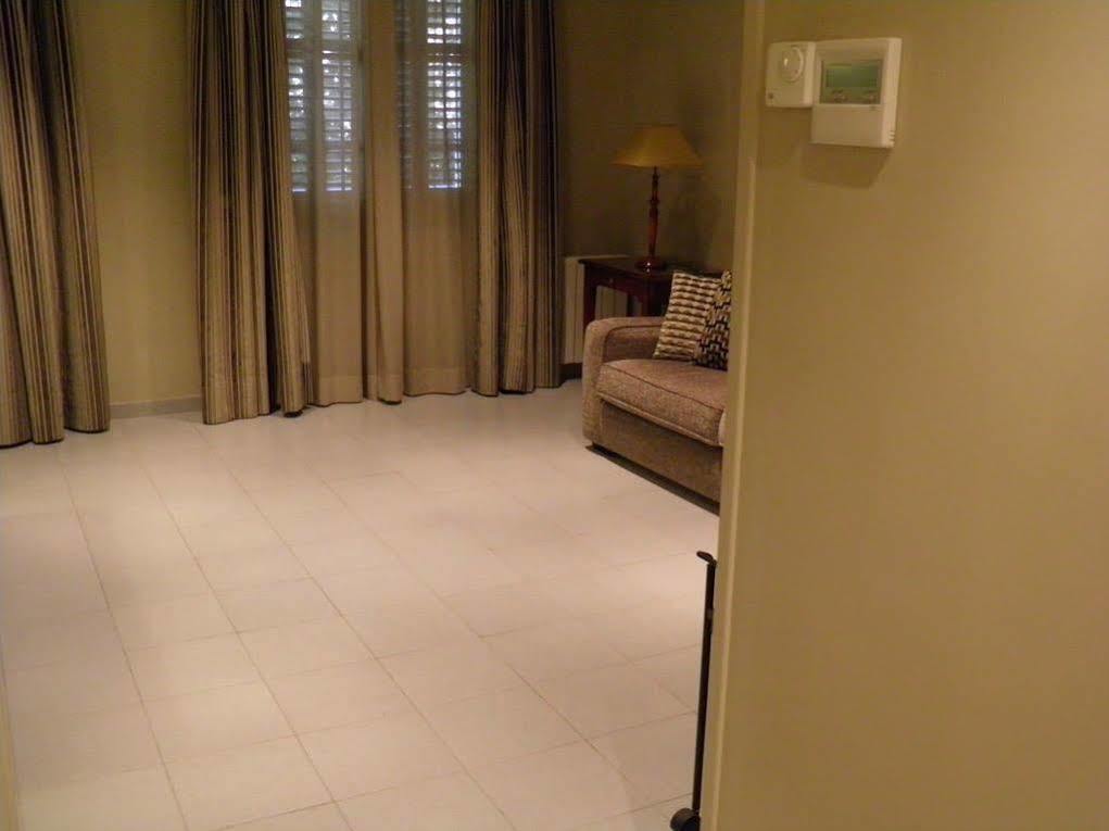 Apartament Sant Jordi Girona 97 *