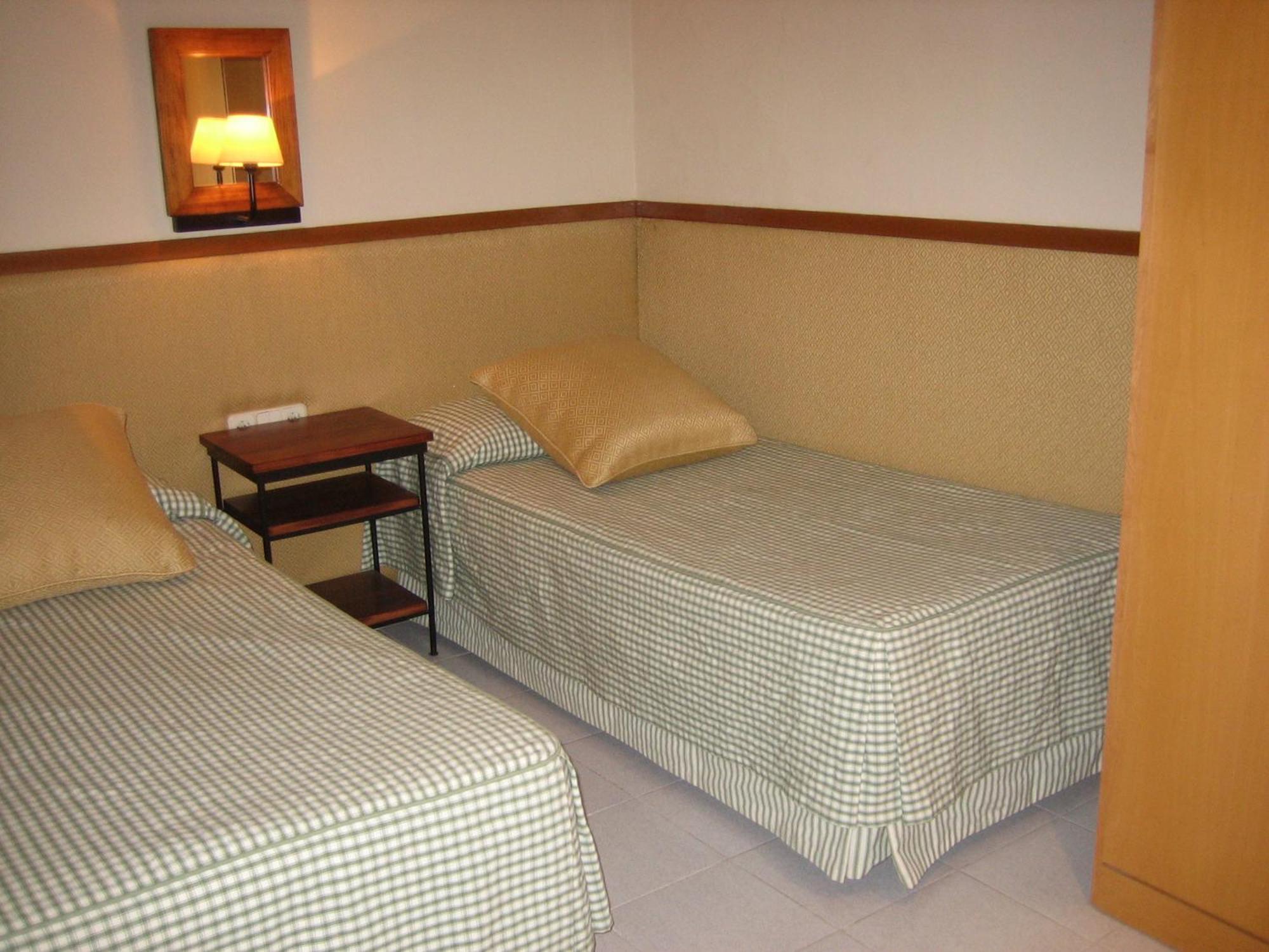 Apartament Sant Jordi Girona 97 *