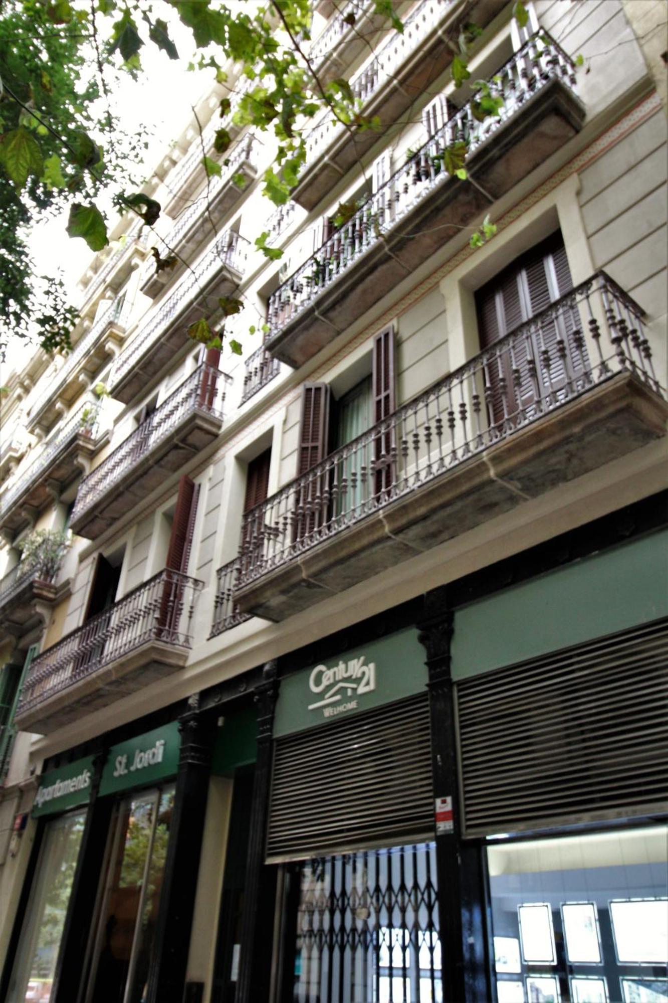 Apartament Sant Jordi Girona 97 *