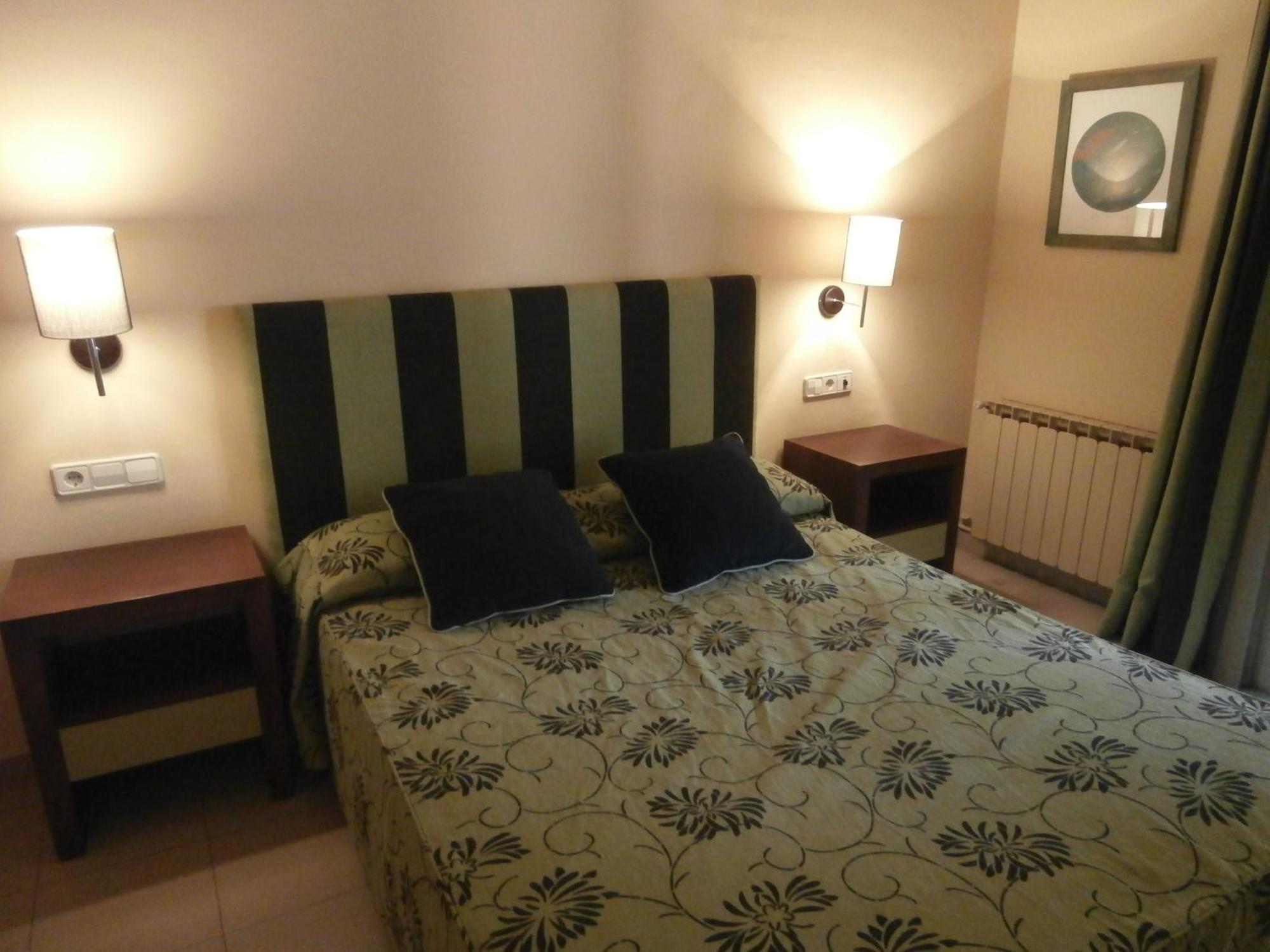 Sant Jordi Girona 97 Appartement *